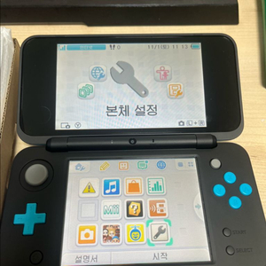 닌텐도 new 2ds XL 블랙/블루 더콰이즈