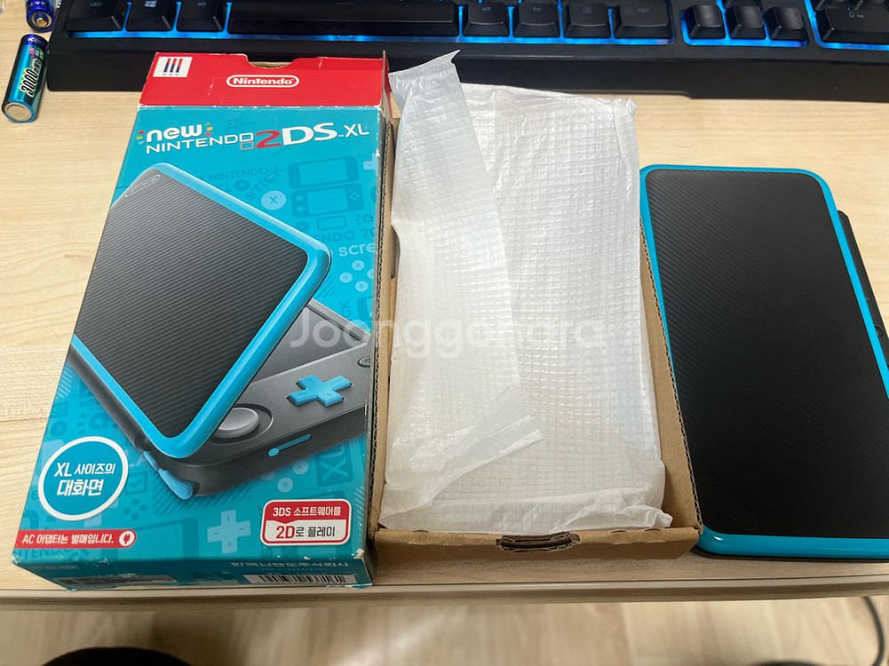 닌텐도 new 2ds XL 블랙/블루 더콰이즈--1