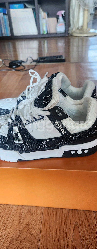 모노그램 스니커즈--1