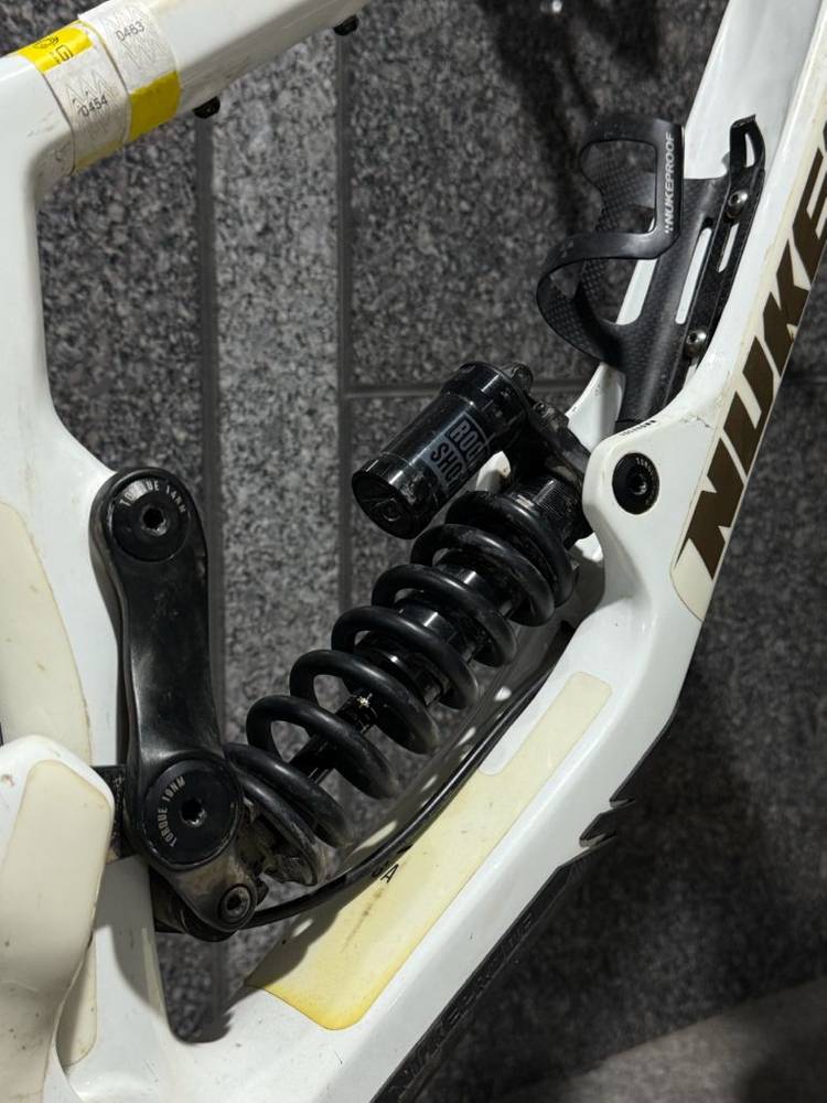 이번주까지만290만원!!누크프루프 기가 라지사이즈 네고가능 (판매만) 이미지