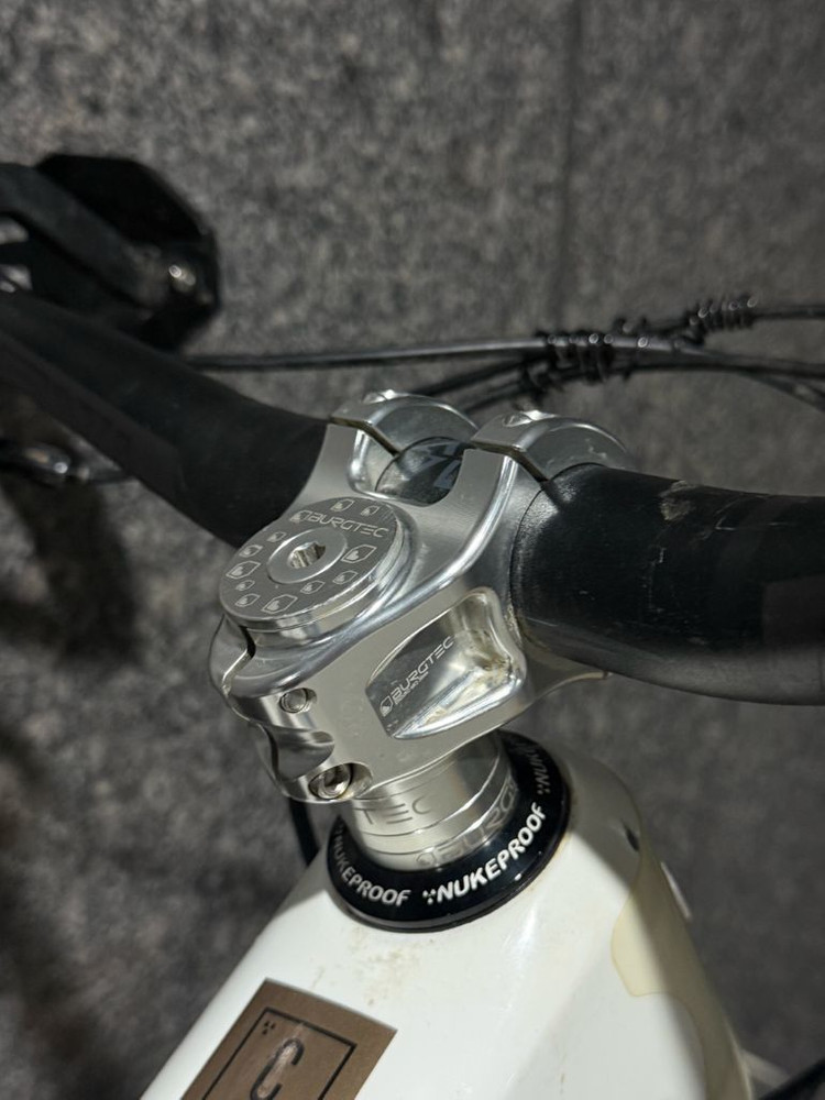 이번주까지만290만원!!누크프루프 기가 라지사이즈 네고가능 (판매만) 이미지