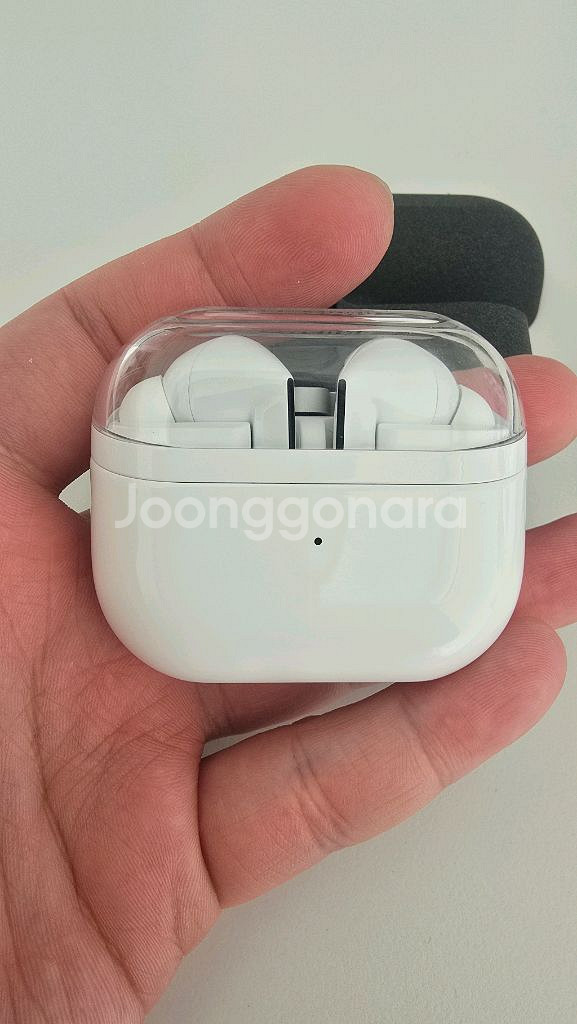 갤럭시 버즈3프로 화이트 새상품급 케이스포함--1