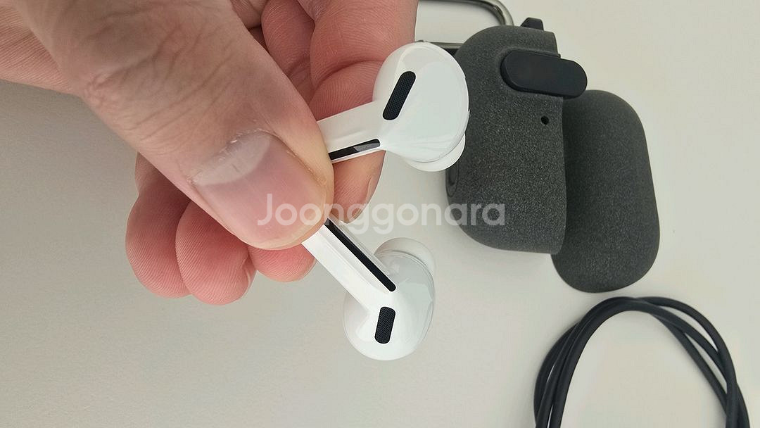 갤럭시 버즈3프로 화이트 새상품급 케이스포함--7