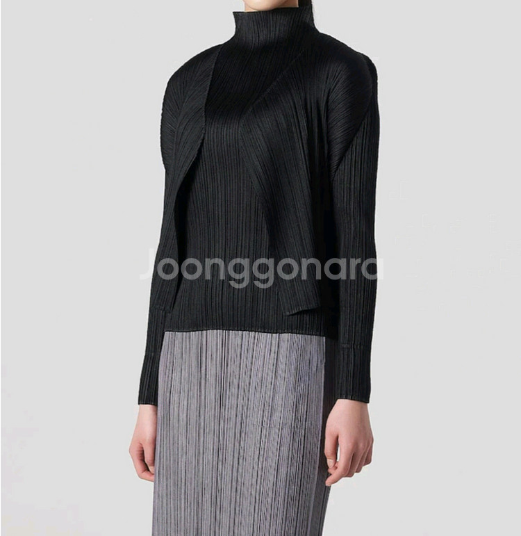 이세이미야케 플리츠플리즈 가디건 베이직 가디건 블랙 3사이즈--5