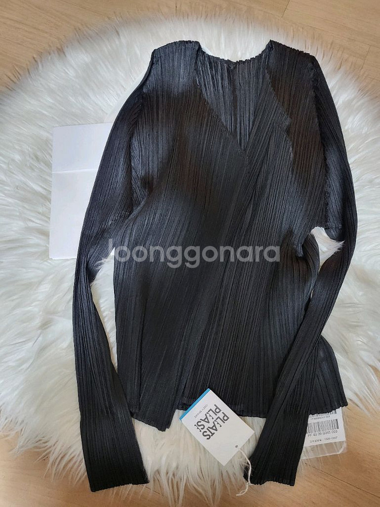 이세이미야케 플리츠플리즈 가디건 베이직 가디건 블랙 3사이즈--1