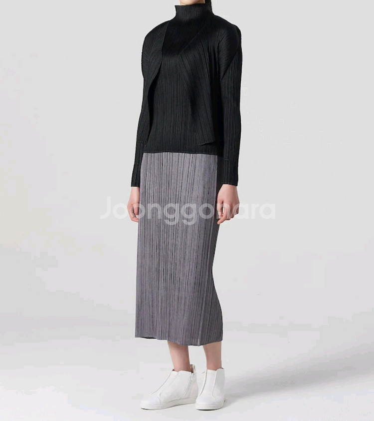 이세이미야케 플리츠플리즈 가디건 베이직 가디건 블랙 3사이즈--7