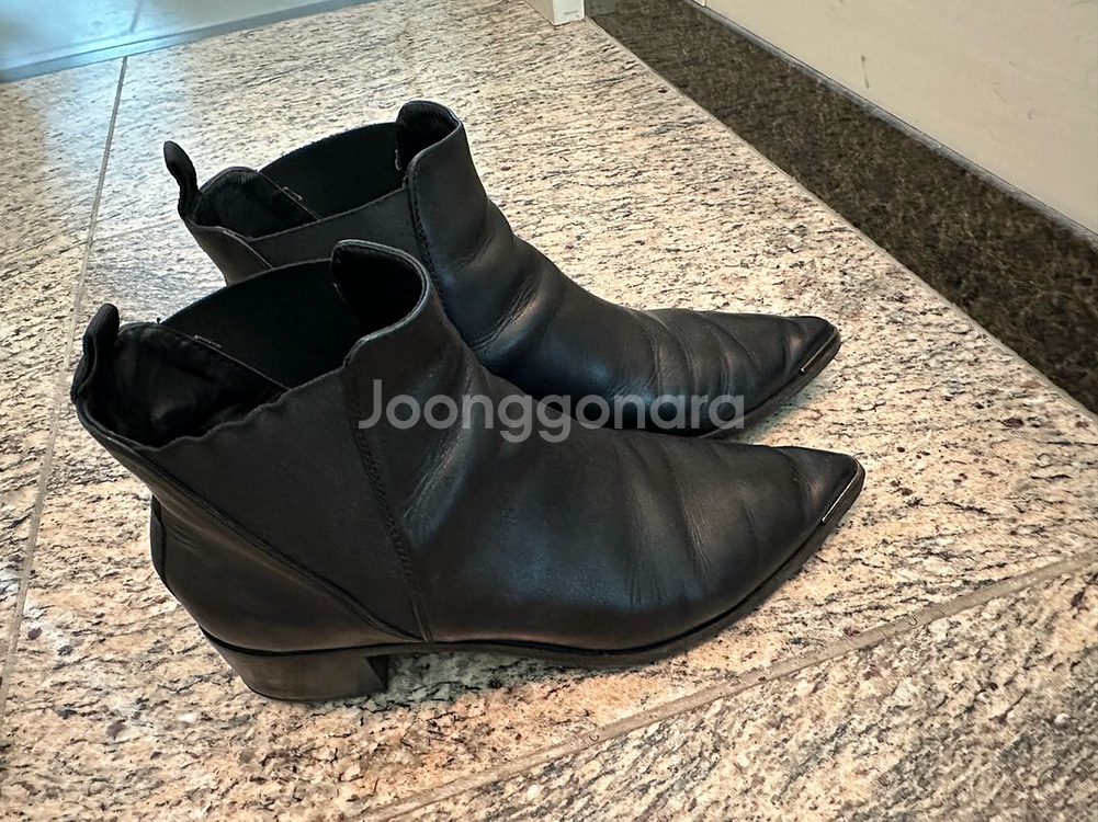 아르네 스튜디오 앵클부츠 245--0