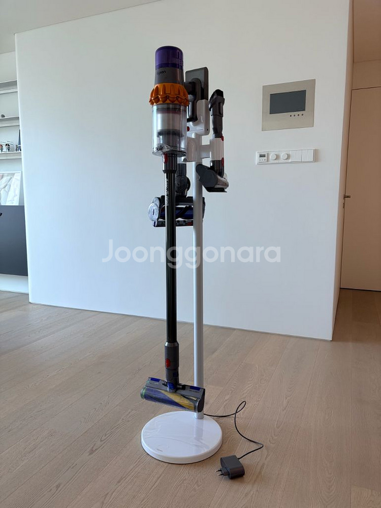 다이슨 청소기 v15--0