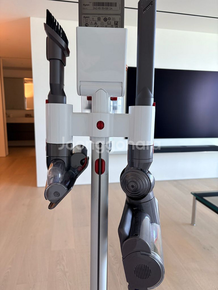 다이슨 청소기 v15--4
