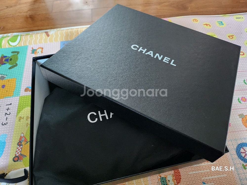 샤넬19백 라지 램스킨 / 가격보고--8