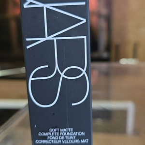 [NARS/신품급] 나스 소프트 매트 컴플리트 파운데이션 45ml / \text{OSLO (오슬로) Light 1