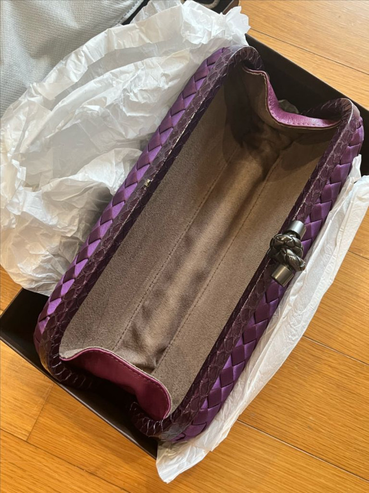 에이치포유 곽지희 아만다 보테가 클러치 돌잔치 가방 이미지