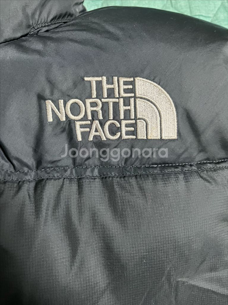 노스페이스 700 중앙로고 패딩 조끼 블랙 xs--1