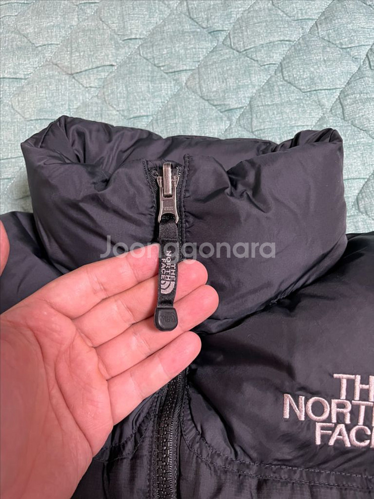 노스페이스 700 중앙로고 패딩 조끼 블랙 xs--2