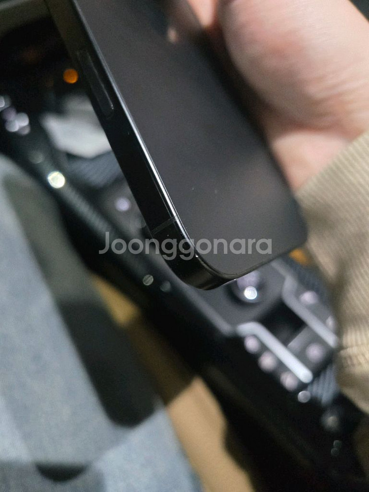 아이폰16프로맥스 256G 블랙 판매합니다. 배터리 99%--6