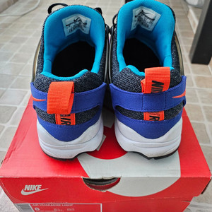 나이키 에어 허라취 라이트 울트라 마린