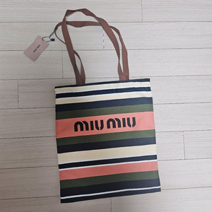 미우미우 VIP 기프트 스트라이프 에코백