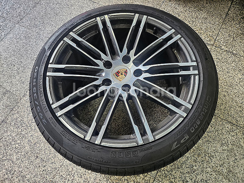 포르쉐 970 파나메라 터보3 정품 20인치 휠 후륜--1