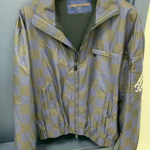 루이비통 퍼렐 다미에 윈드브레이커 바람막이 48 새상품