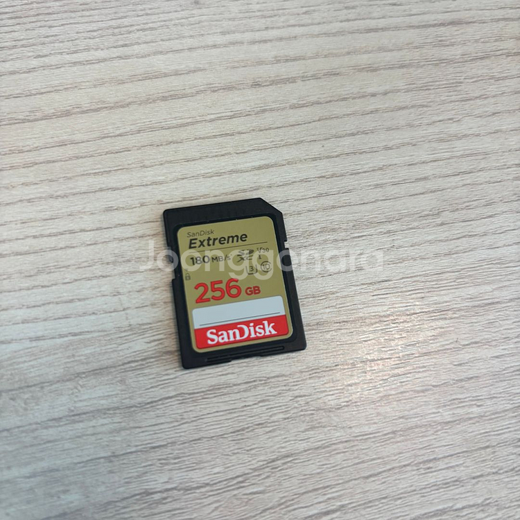 Sony ZV-E10 화이트 + 무선그립 GP-VPT2BT + 256GB 메모리 / 렌즈 미세 찌그러짐--3