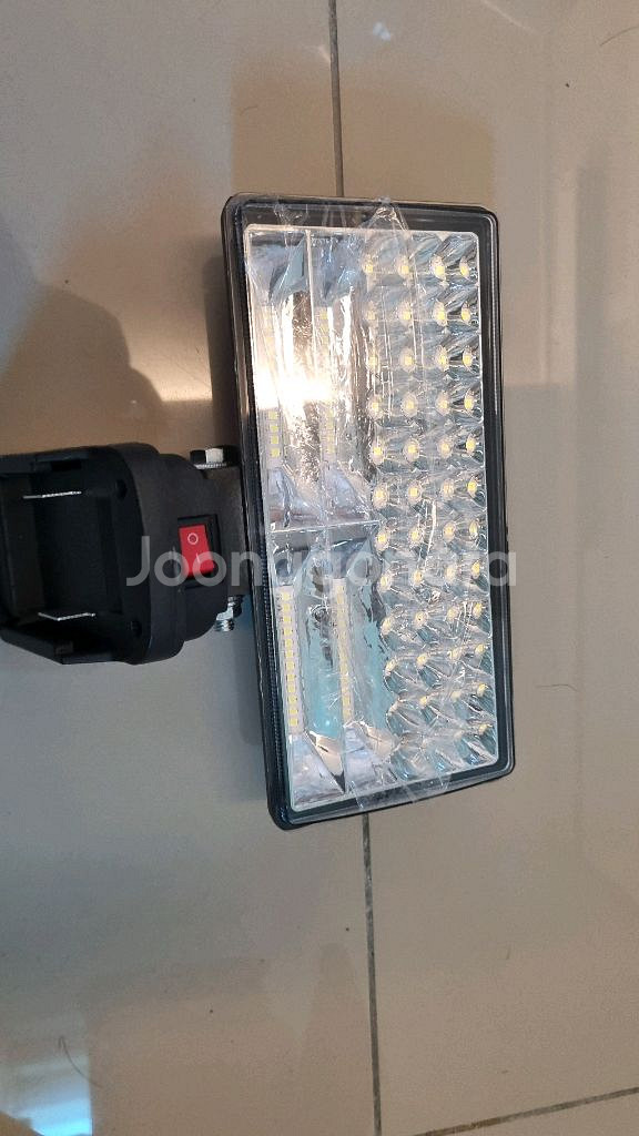 마끼다 밧데리호환 led 작업등공구 새거팝니다--0