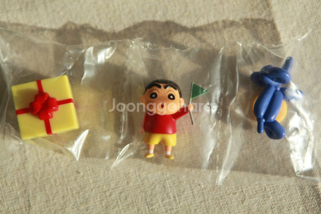 [짱구] 어썸 모먼츠 짱구 소형 피규어--2