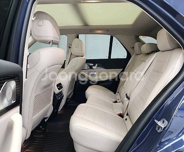 벤츠 GLC43 AMG 4MATIC--8