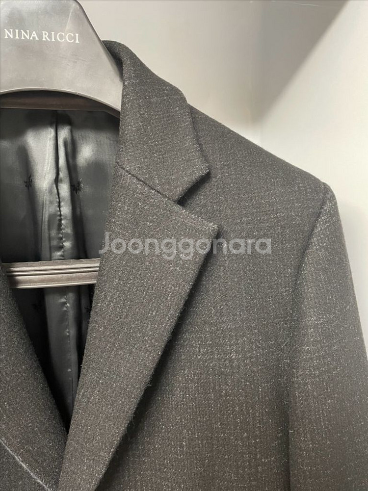 니나리치 이태리원단 블랙 코트 M사이즈--2