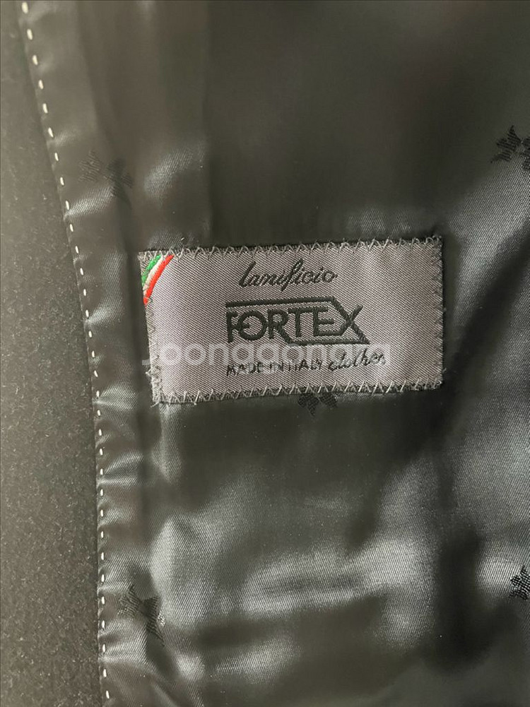 니나리치 이태리원단 블랙 코트 M사이즈--5