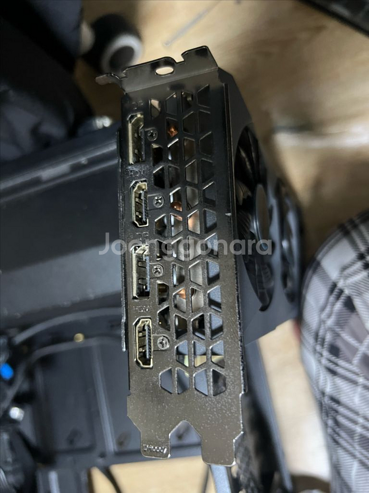 기가바이트 RTX 3070그래픽카드--3