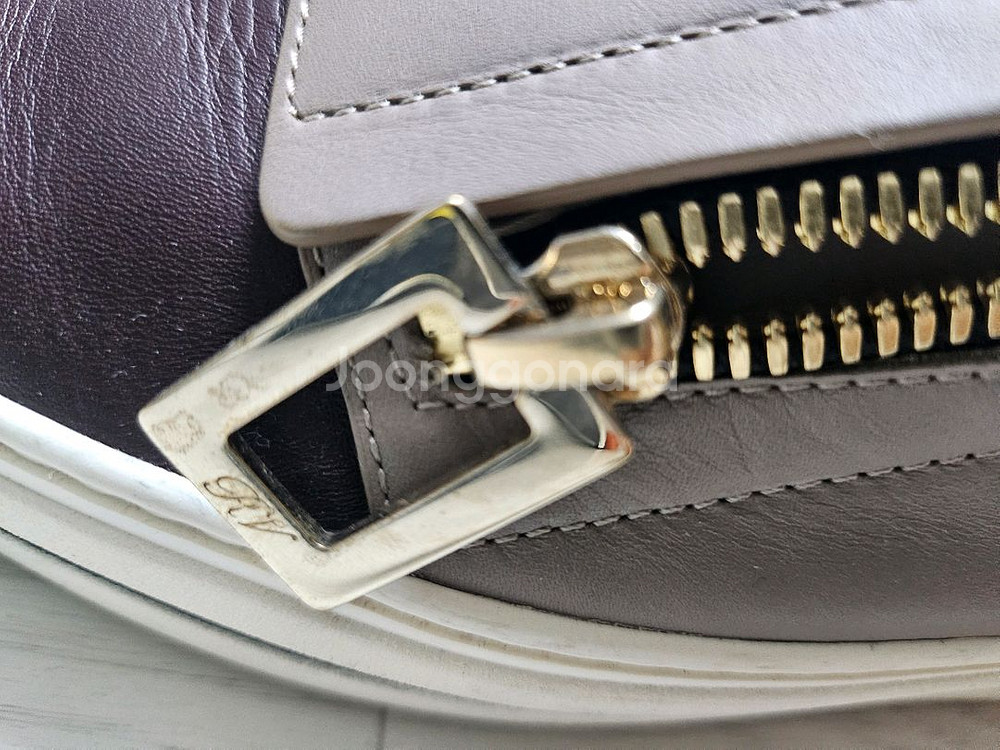 정품로로피아나레더 슬립온 구두 240--2