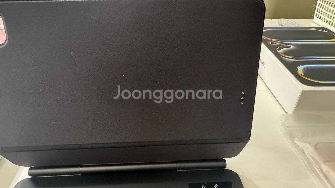 m4 아이패드 프로 256 wifi 실버 + 구조독 1933 + 포고핀 m4 아피패드 전용 스탠드 등--6