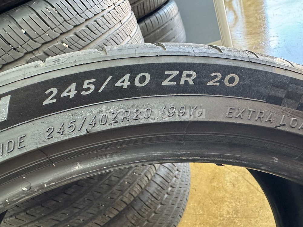미쉐린 타이어 245/40ZR20 1본 팝니다--1