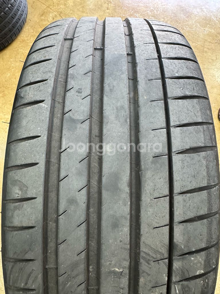 미쉐린 타이어 245/40ZR20 1본 팝니다--4