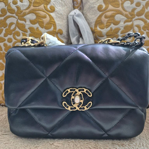 샤넬 19백 새상품