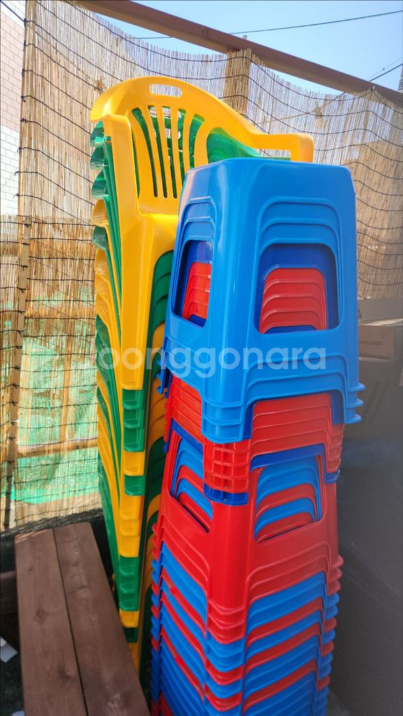 플라스틱 의자(빨강, 파랑색 의자)--5