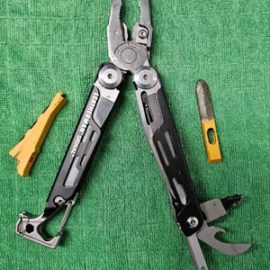 레더맨 시그널 판매합니다