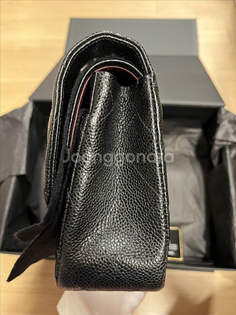 샤넬 클래식 미듐 은장 판매합니다.--5