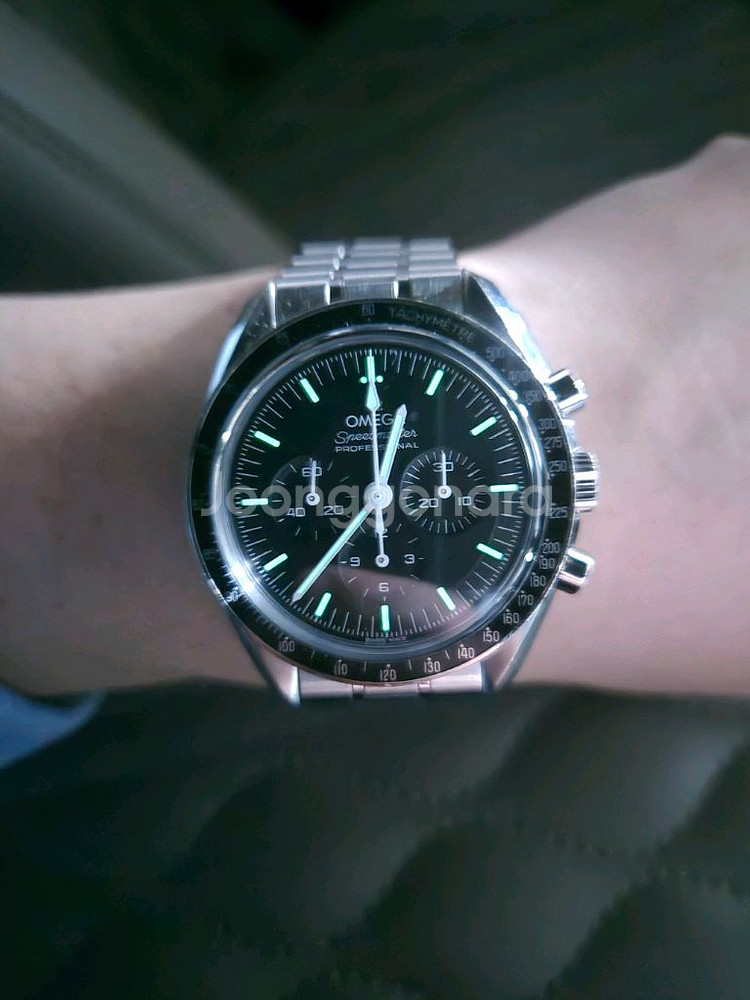 오메가 문워치 신형 사파이어 블랙--2