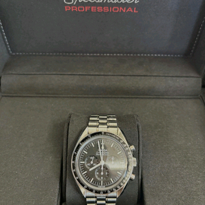 오메가 문워치 신형 사파이어 블랙