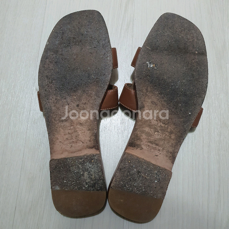 정품 에르메스 오란 여성 샌들 37사이즈--1