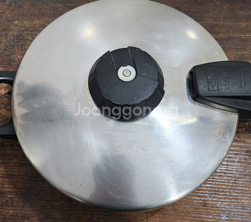 독일 휘슬러 솔라 2.5리터 3단 압력밥솥.--1