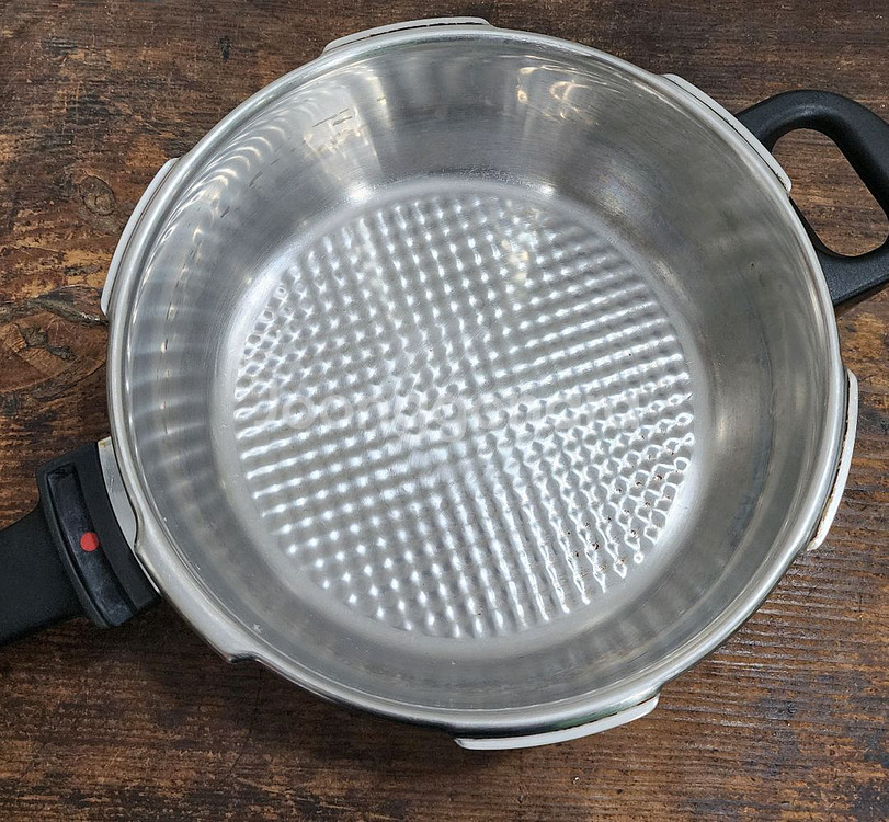 독일 휘슬러 솔라 2.5리터 3단 압력밥솥.--3