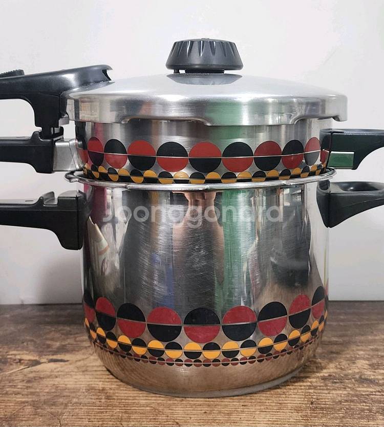 독일 휘슬러 솔라 2.5리터 6리터 겸용 2단 압력밥솥.--1