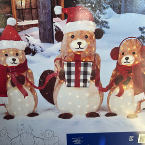 크리스마스 인테리어 소품 LED 비버3마리와 선물 상자