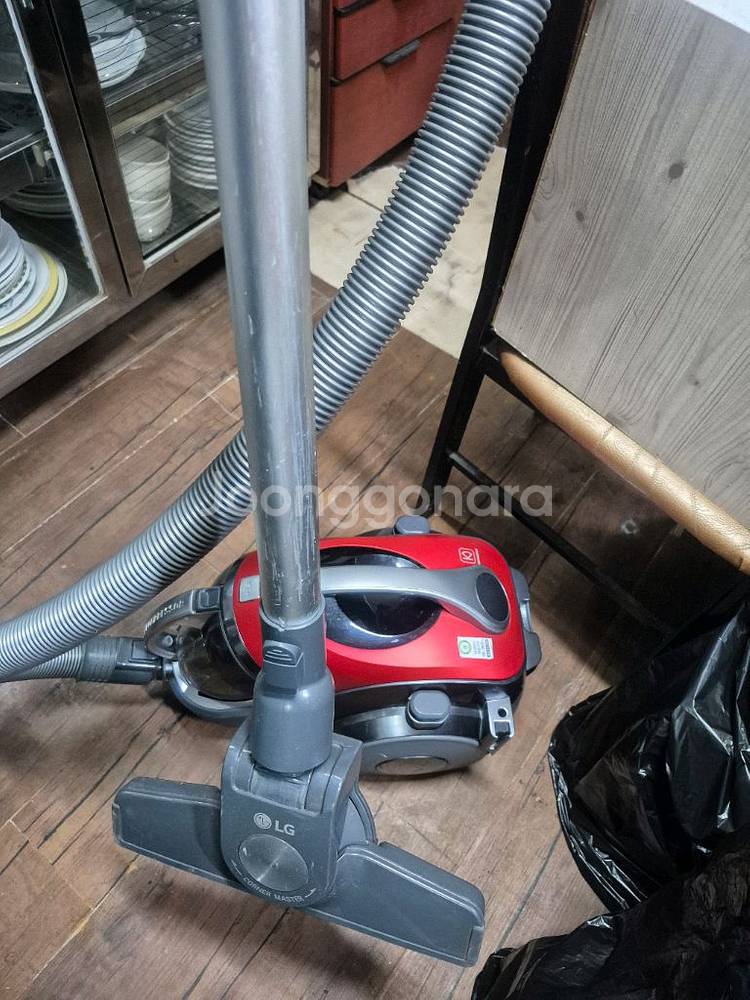 LG 고성능 유선 싸이클링 청소기--1