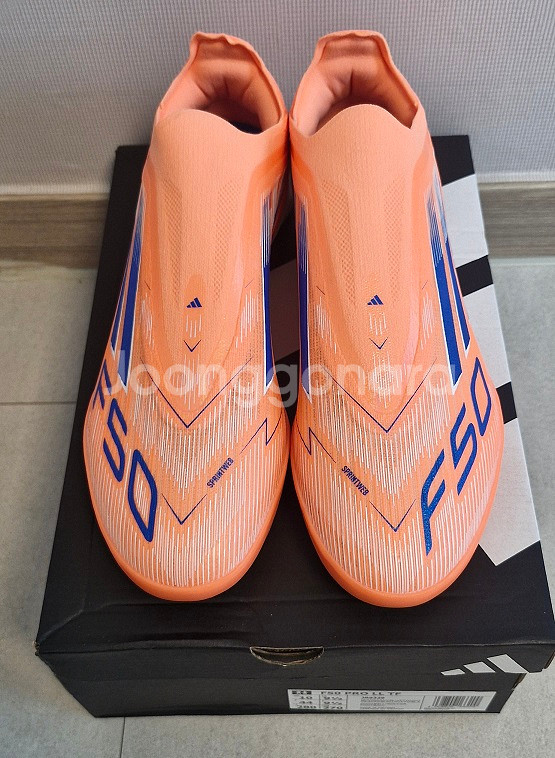 아디다스 F50 프로LL tf 풋살화 새제품 판매--0