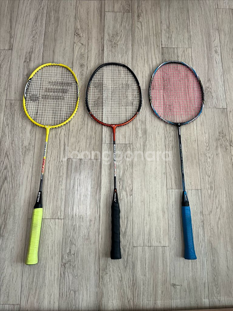 배드민턴 라켓 3개 일괄판매합니다.--0