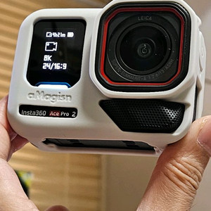 인스타360 ACE Pro 2 액션캠