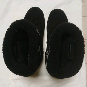 루이비통 LV 로고 부클 레더 부츠 판매합니다